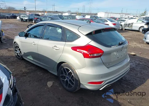 2016 Ford Focus Se z USA, uszkodzony, nr VIN 1FADP3K26GL394373
